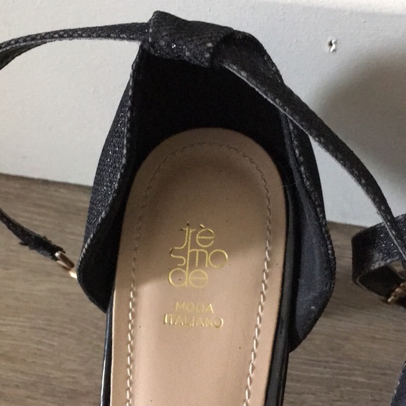 Trèsmode Heels - Picture 3 of 5